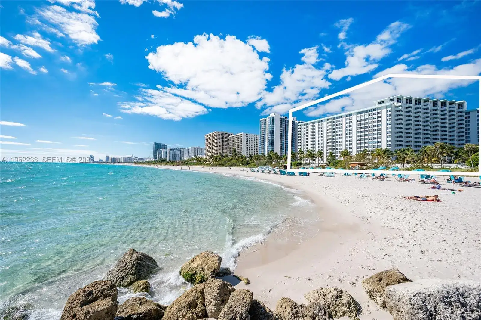 1 bedroom 1 bath Residential for sale at 2899 Collins Ave # 1505, Miami Beach FL 33140