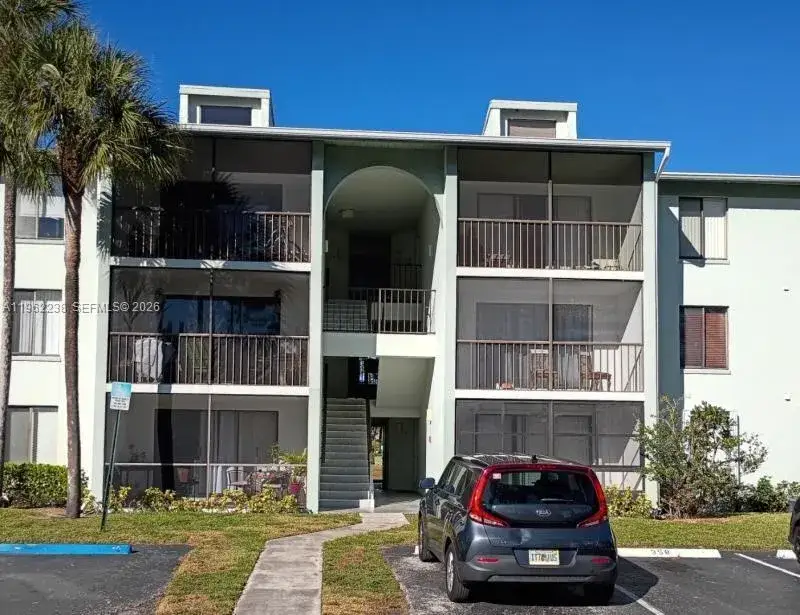 2 bedroom 2 bath Residential for sale at 3636 Alder Dr # D3, West Palm Beach FL 33417