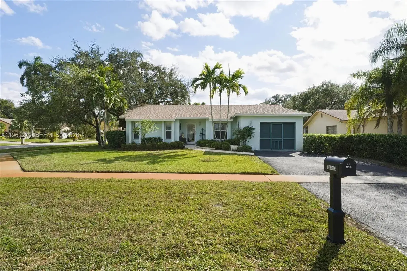 3 bedroom 2 bath Residential for sale at 10308 Greenbriar Ct, Boca Raton FL 33498