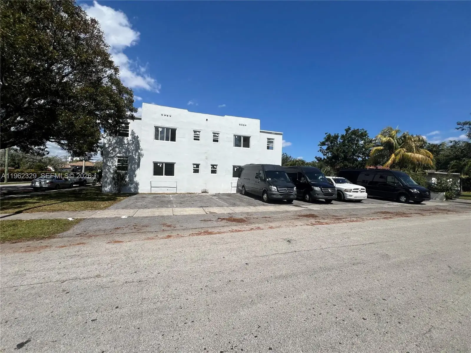 2 bedroom 1 bath Residential Lease for rent at 1015 S 17th Ave # 11, Hollywood FL 33020