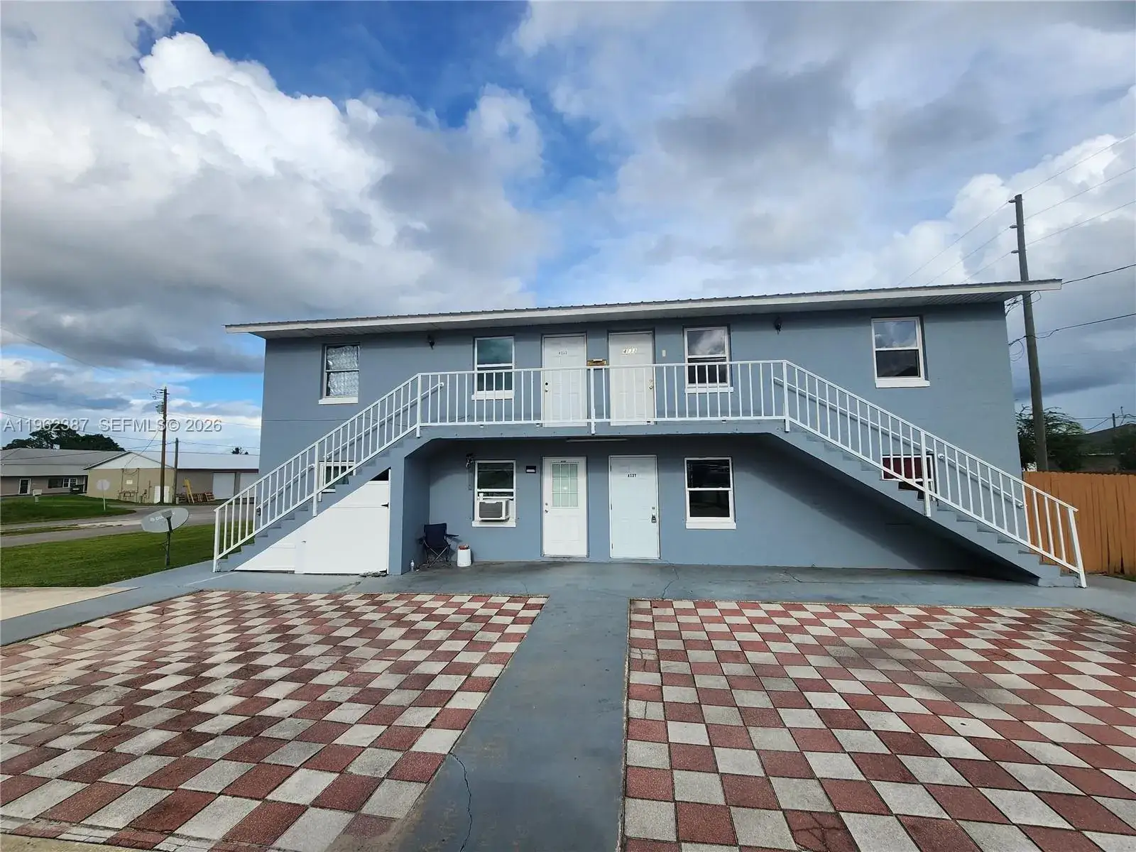 Residential Income for sale at 4131 Commercial Dr, Sebring FL 33870