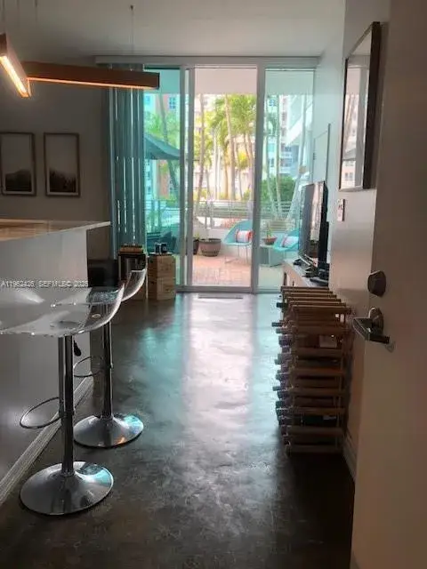 1 bedroom 1 bath Residential Lease for rent at 350 NE 24th St # 504, Miami FL 33137