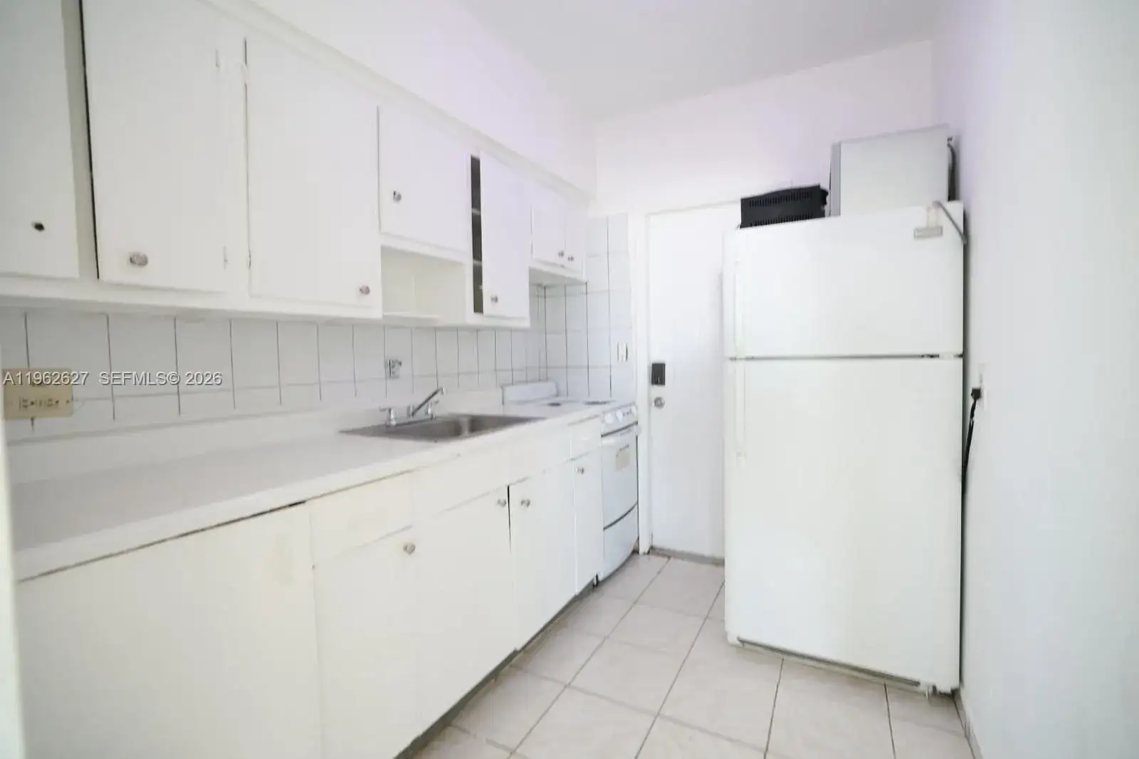 2 bedroom 1 bath Residential Lease for rent at 770 83rd St # 3, Miami Beach FL 33141