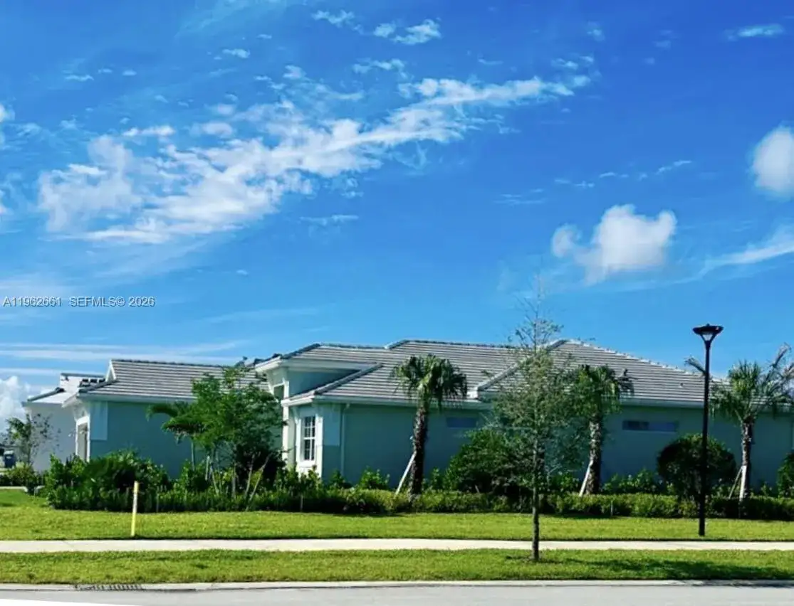 3 bedroom 3 bath Residential Lease for rent at 5243 Rivo Alto Cir, Westlake FL 33470