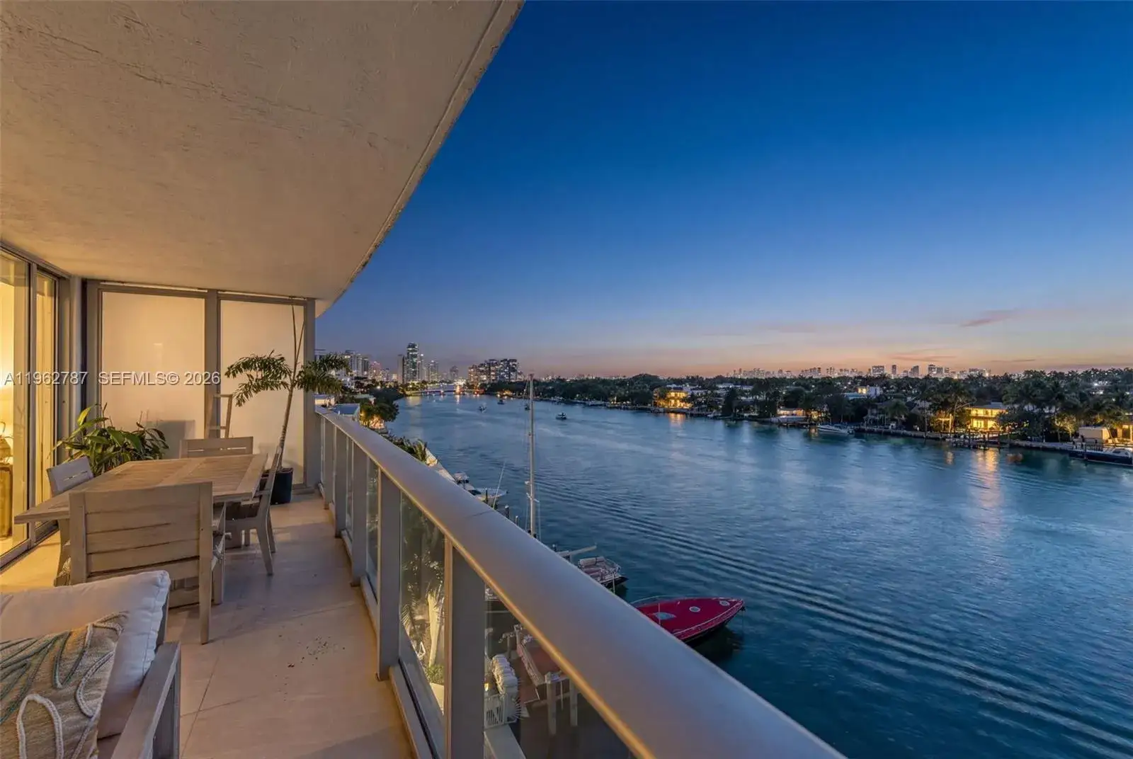 2 bedroom 2 bath Residential for sale at 6620 Indian Creek Dr # 609, Miami Beach FL 33141