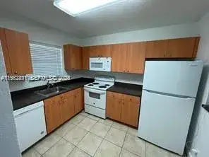 1 bedroom 1 bath Residential for sale at 4853 NW 9th Dr # 4853, Plantation FL 33317