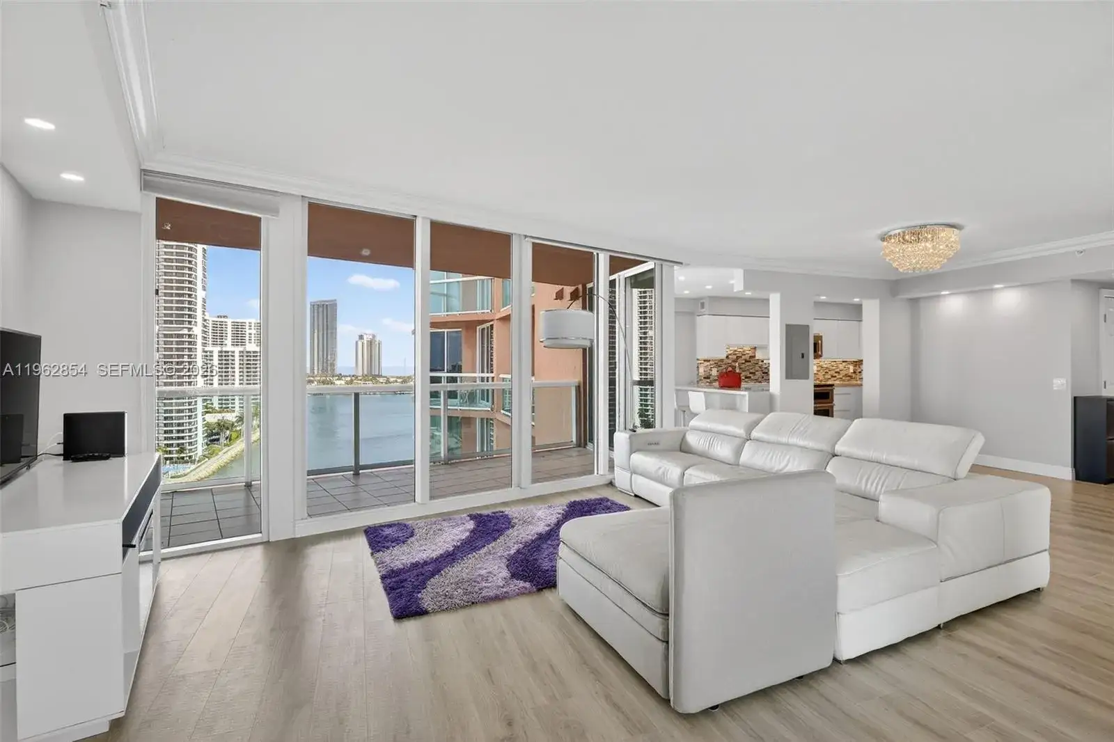 3 bedroom 3 bath Residential for sale at 3370 Hidden Bay Dr # 1501, Aventura FL 33180