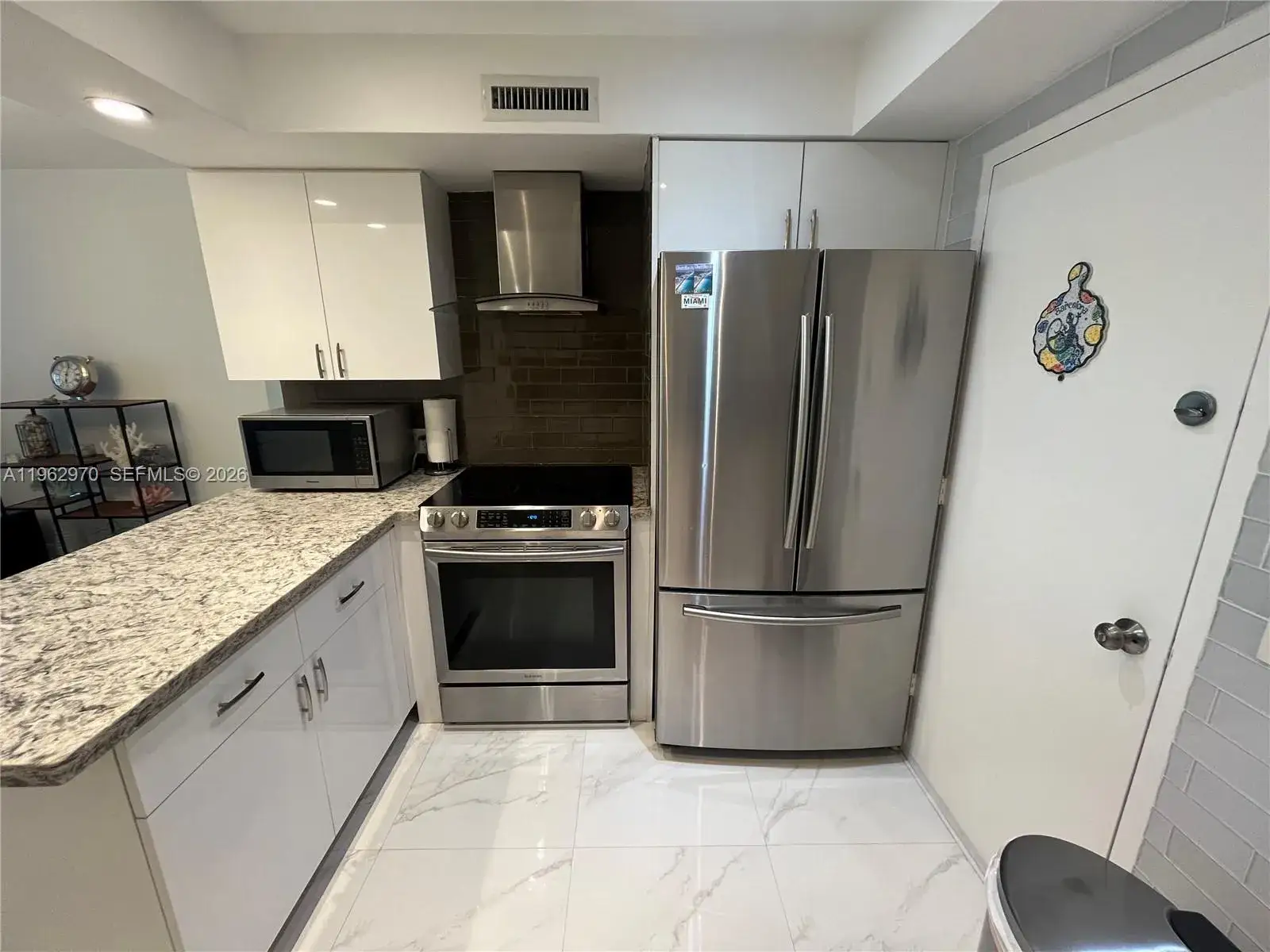 2 bedroom 2 bath Residential Lease for rent at 3505 S Ocean Dr # 1510, Hollywood FL 33019