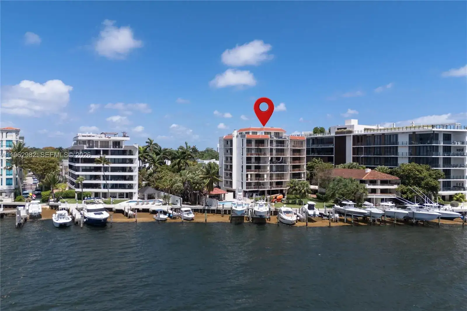 1 bedroom 2 bath Residential Lease for rent at 1632 S Bayshore Ct # 302, Miami FL 33133