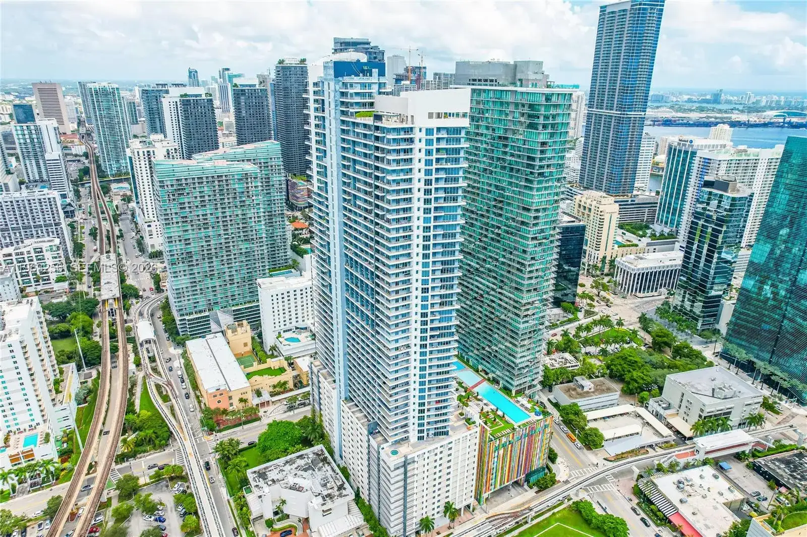 1 bedroom 1 bath Residential for sale at 60 SW 13th St # 3416, Miami FL 33130