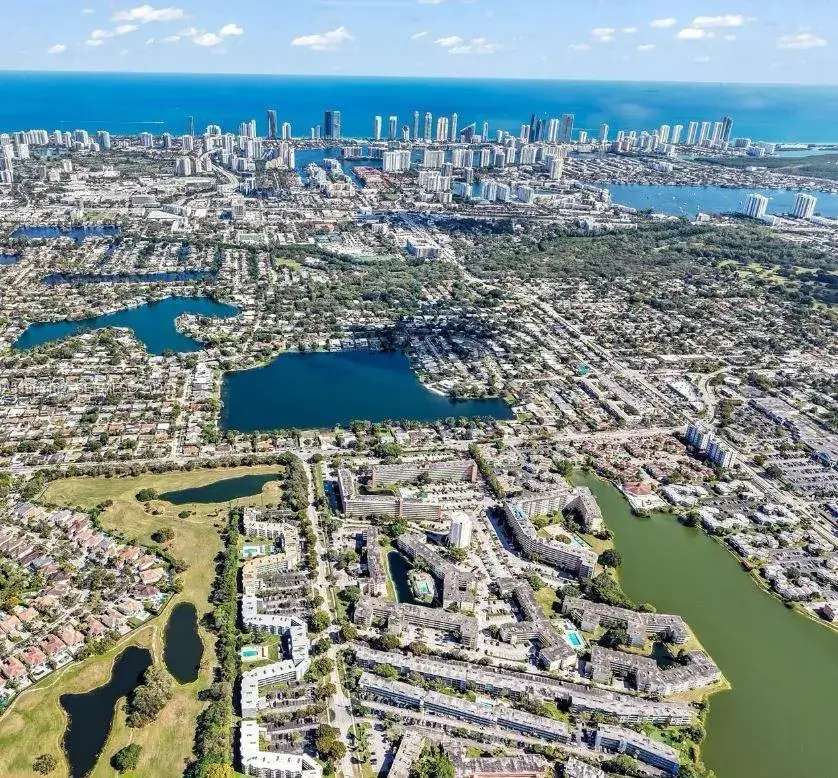 1 bedroom 1 bath Residential for sale at 1501 NE 191st St # C114, Miami FL 33179