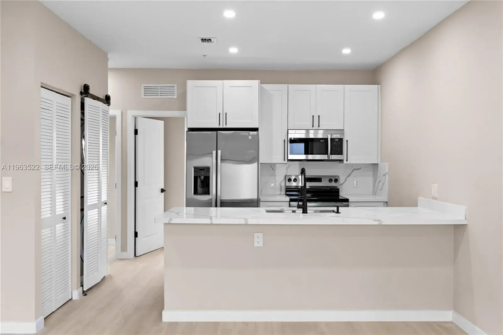 3 bedroom 2 bath Residential Lease for rent at 630 NE 166th St # 4, Miami FL 33162