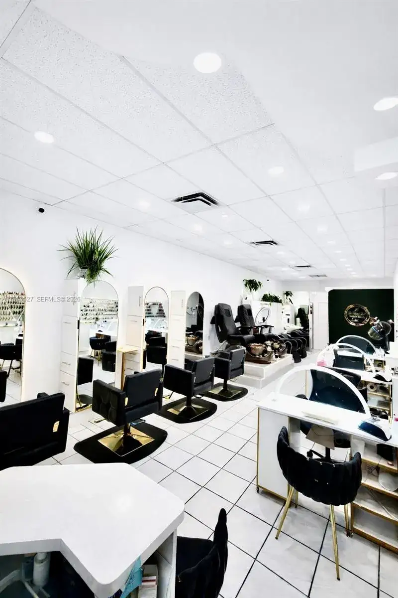 Business Opportunity for sale at Beauty Salon Flagler St, Miami FL 33144
