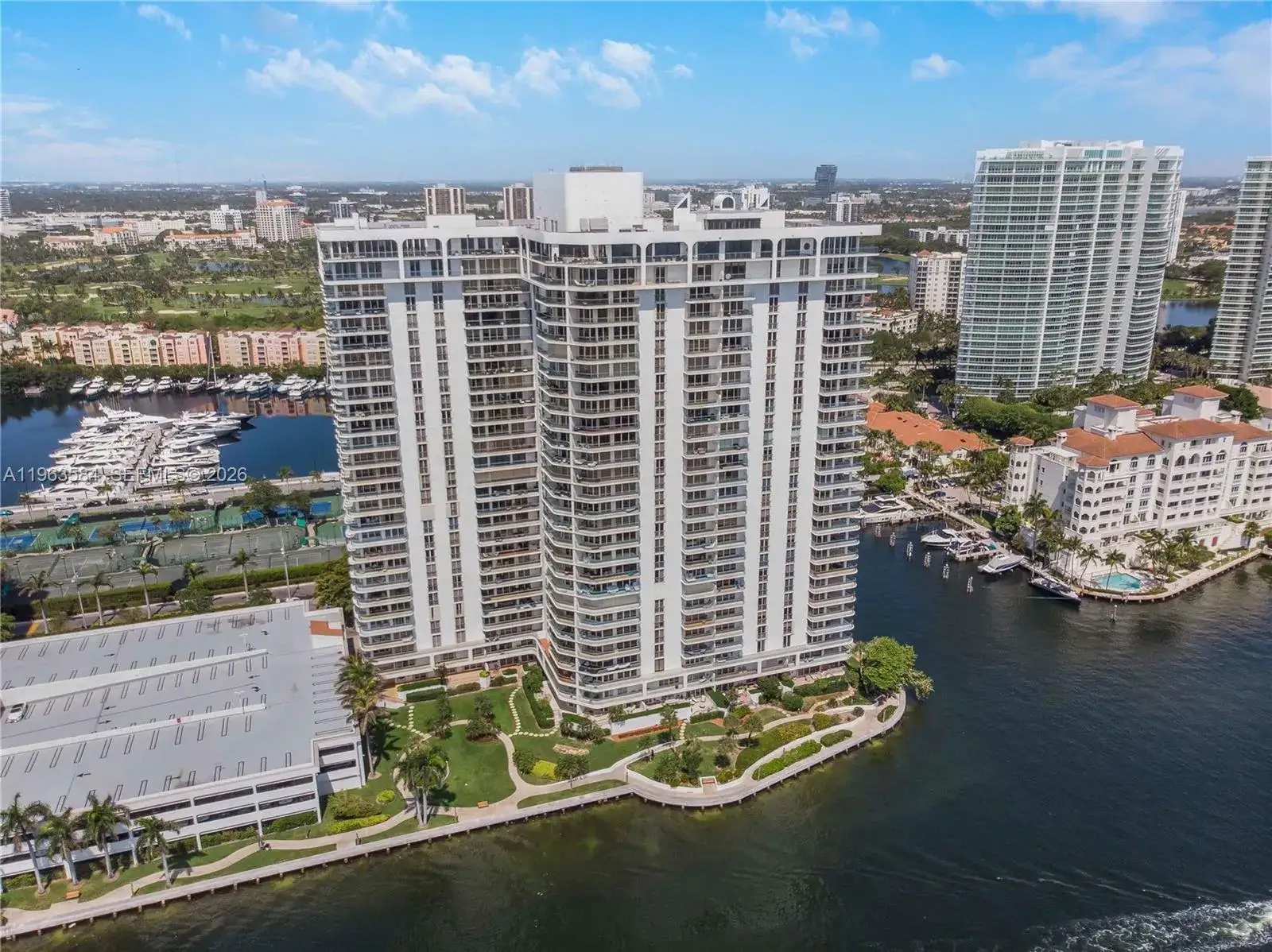 2 bedroom 2 bath Residential for sale at 19707 Turnberry Way # 8B, Aventura FL 33180