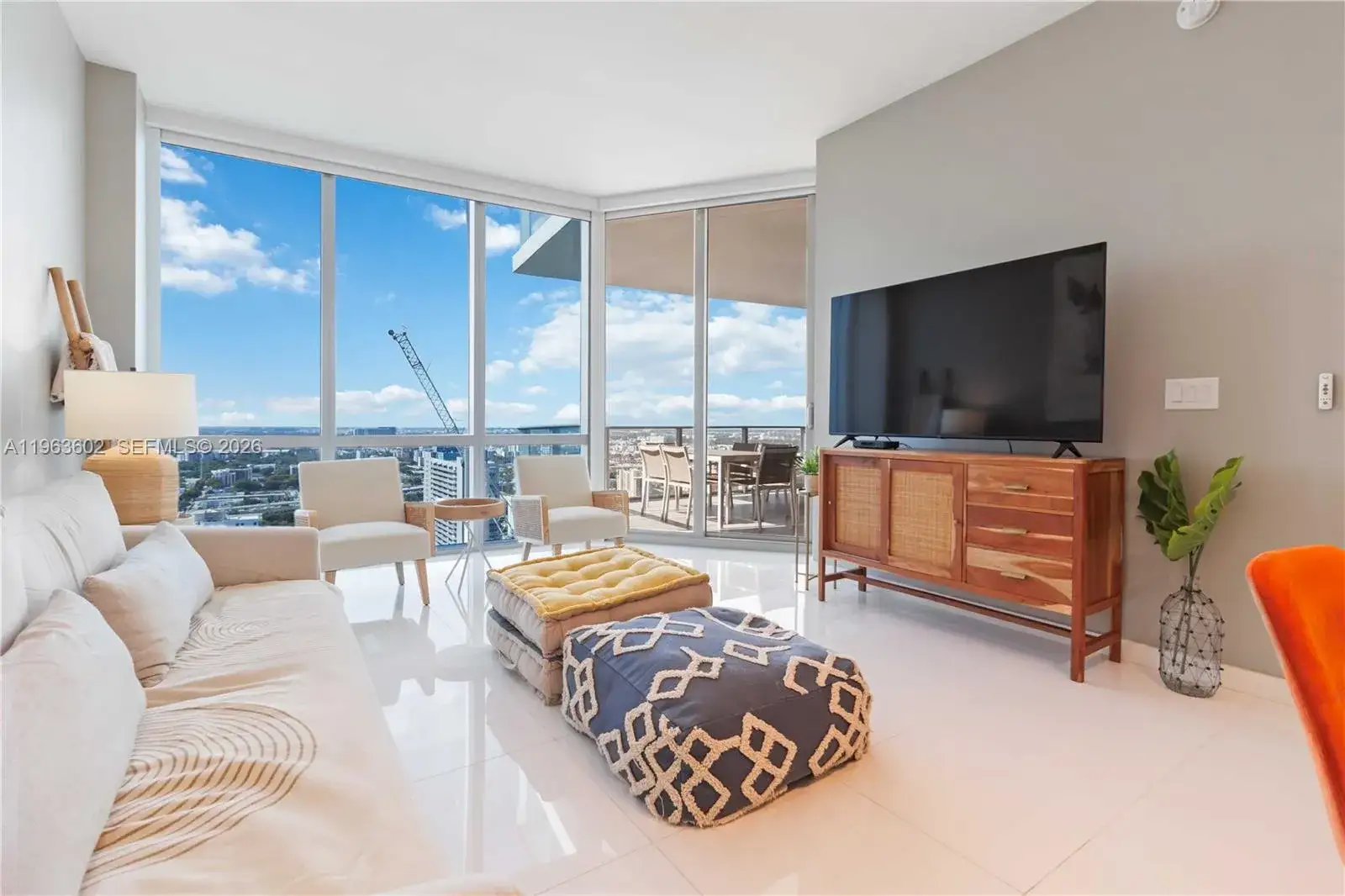 1 bedroom 2 bath Residential for sale at 851 NE 1st Ave # 3006, Miami FL 33132