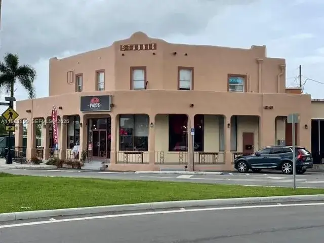 Commercial Sale for sale at 45 Curtiss Pkwy, Miami Springs FL 33166