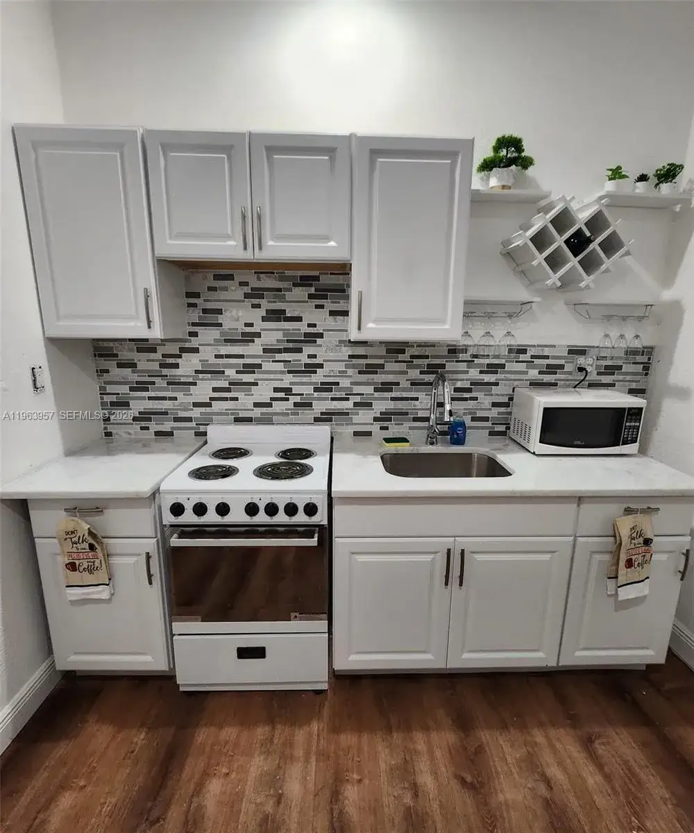 1 bedroom 1 bath Residential Lease for rent at 12742 SW 184th Ter # 1, Miami FL 33177
