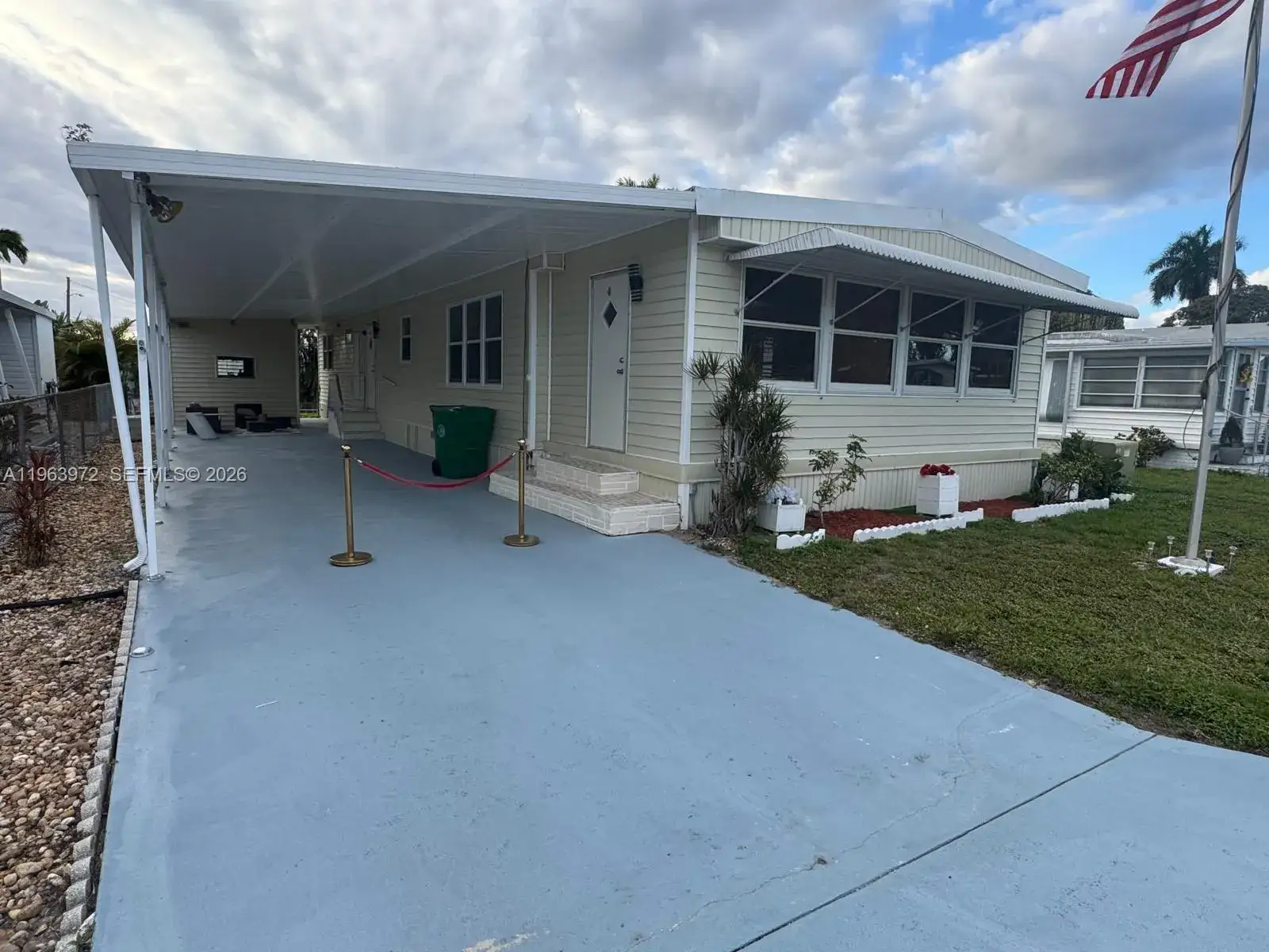 2 bedroom 2 bath Residential for sale at 1721 SW 84th Ave, Davie FL 33324