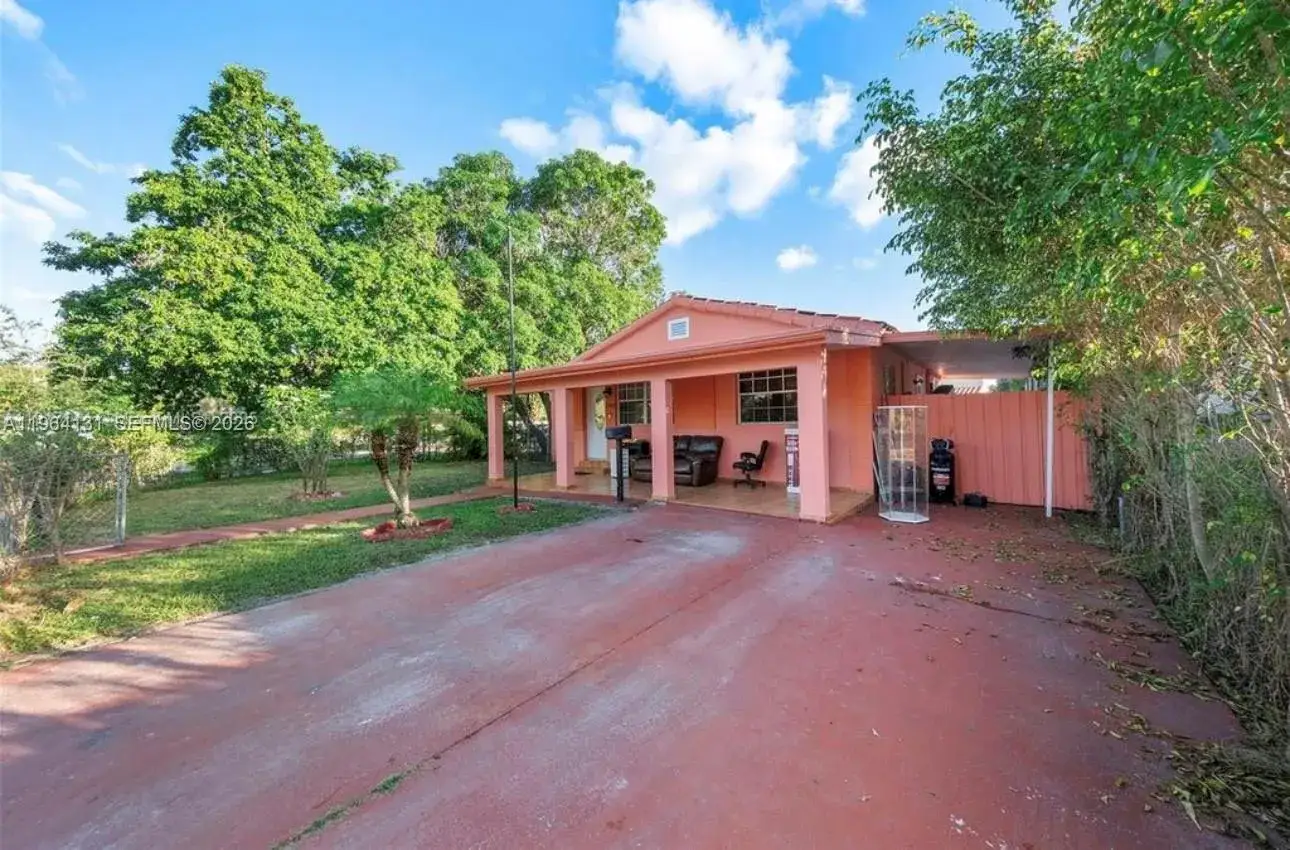 3 bedroom 2 bath Residential for sale at 5300 SW 6th St, Miami FL 33134