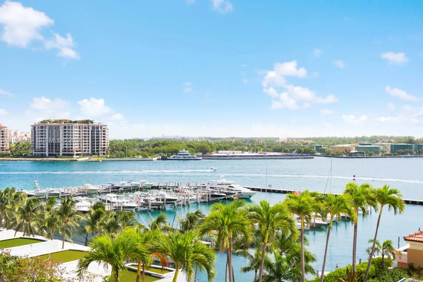 2 bedroom 2 bath Residential for sale at 90 Alton Rd # 902, Miami Beach FL 33139