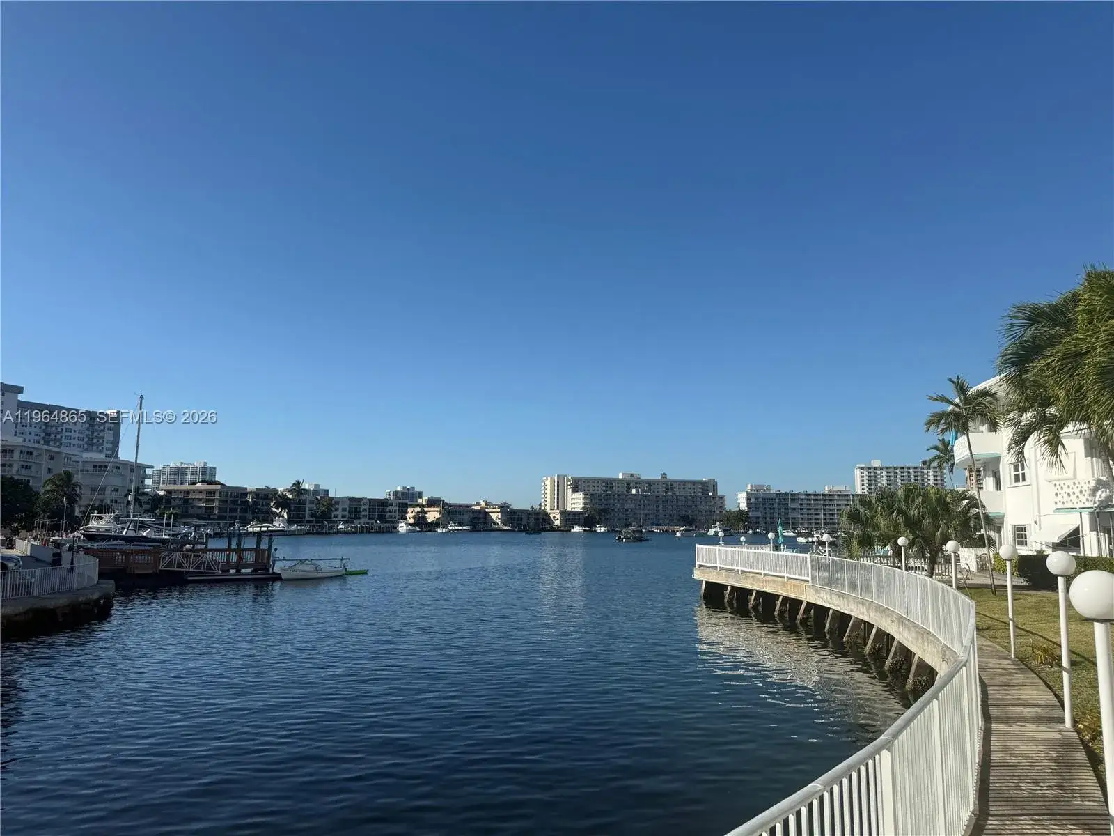 1 bedroom 1 bath Residential for sale at 2500 Diana Dr # 107, Hallandale Beach FL 33009