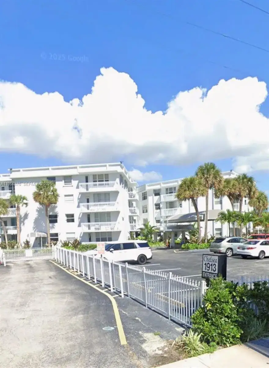 2 bedroom 2 bath Residential for sale at 1913 S Ocean Dr # 109, Hallandale Beach FL 33009