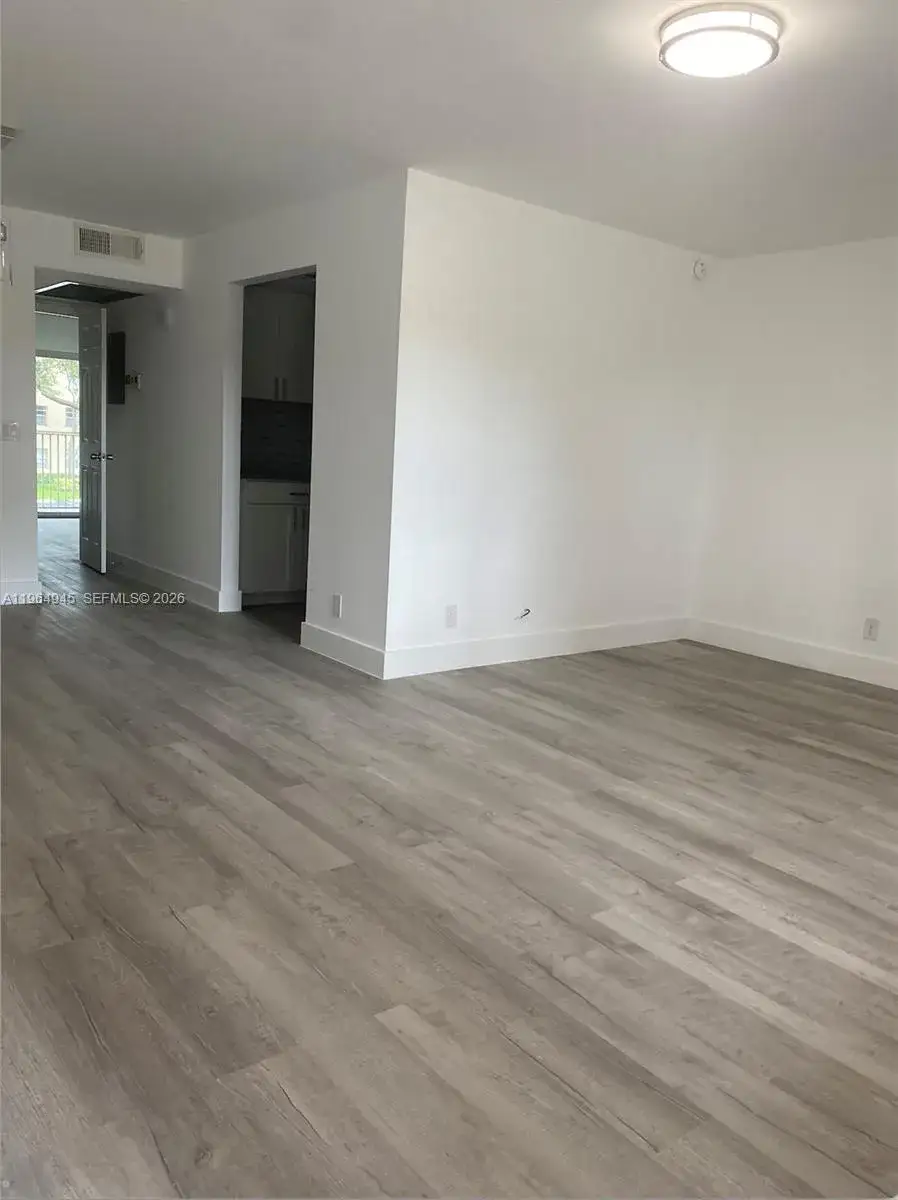 1 bedroom 1 bath Residential Lease for rent at 13455 SW 9th Ct # 203J, Pembroke Pines FL 33027