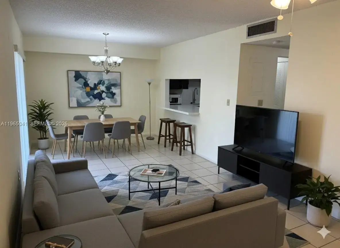 3 bedroom 2 bath Residential for sale at 17170 SW 94th Ave # 806, Palmetto Bay FL 33157