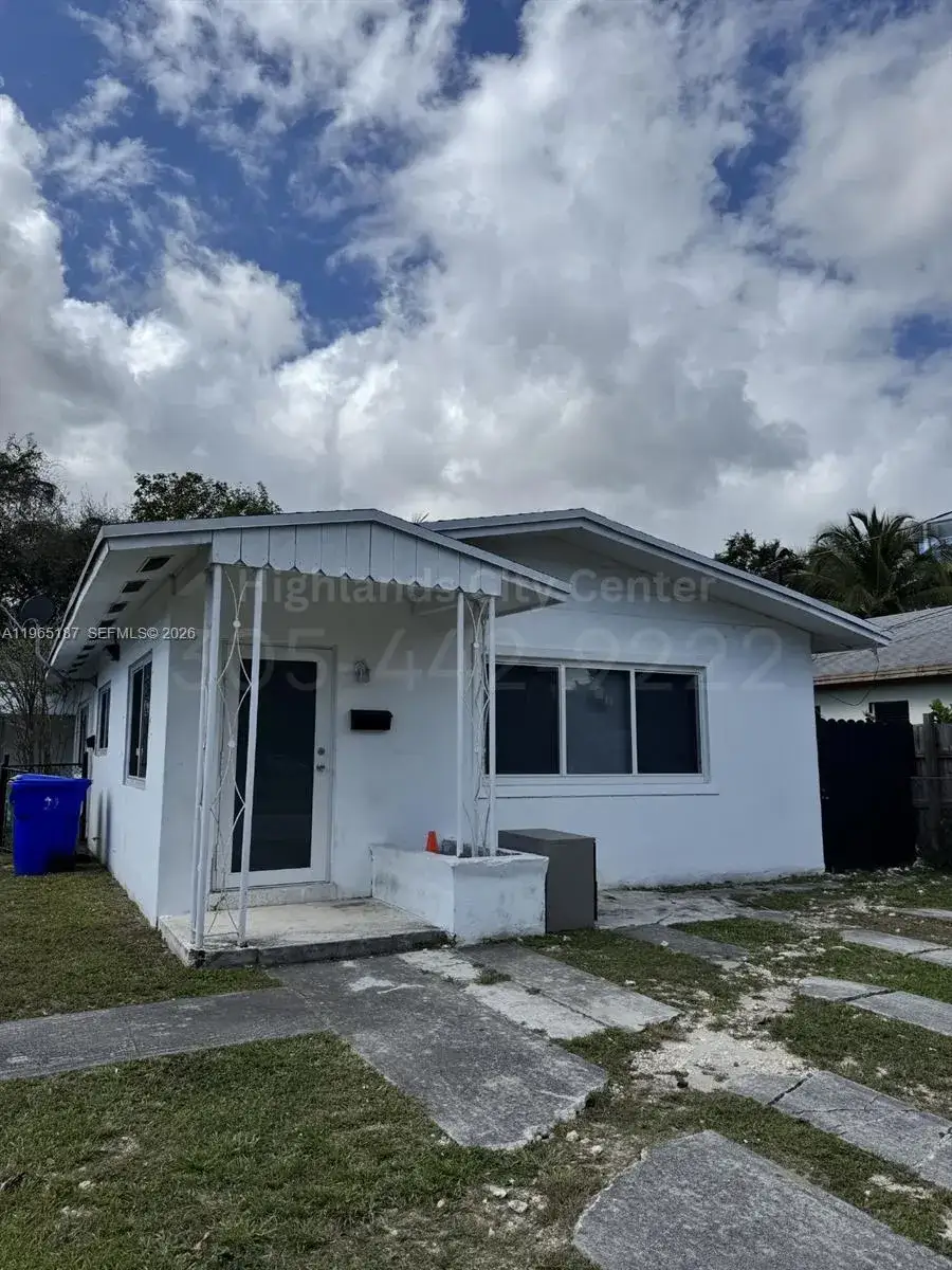 1 bedroom 1 bath Residential Lease for rent at 1230 NW 8th Ct # A, Miami FL 33136