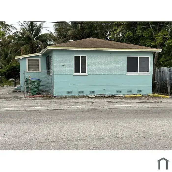 2 bedroom 2 bath Residential Lease for rent at 180 NW 71st St # 1, Miami FL 33150
