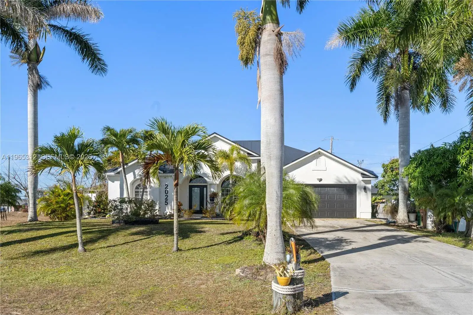 3 bedroom 2 bath Residential for sale at 2025 NW 7th ter, Cape Coral FL 33993