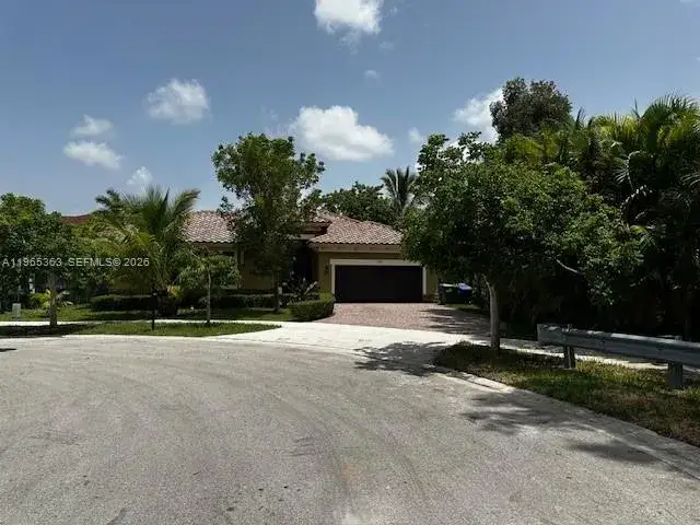 4 bedroom 3 bath Residential Lease for rent at 14831 SW 33rd Ter # 0, Miami FL 33185