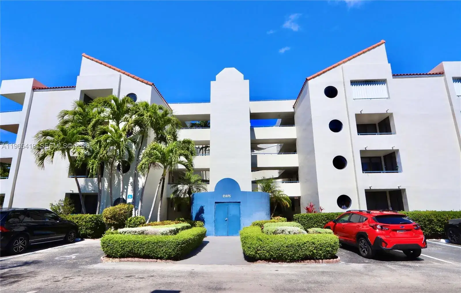 2 bedroom 2 bath Residential for sale at 21075 NE 34th Ave # 2, Aventura FL 33180