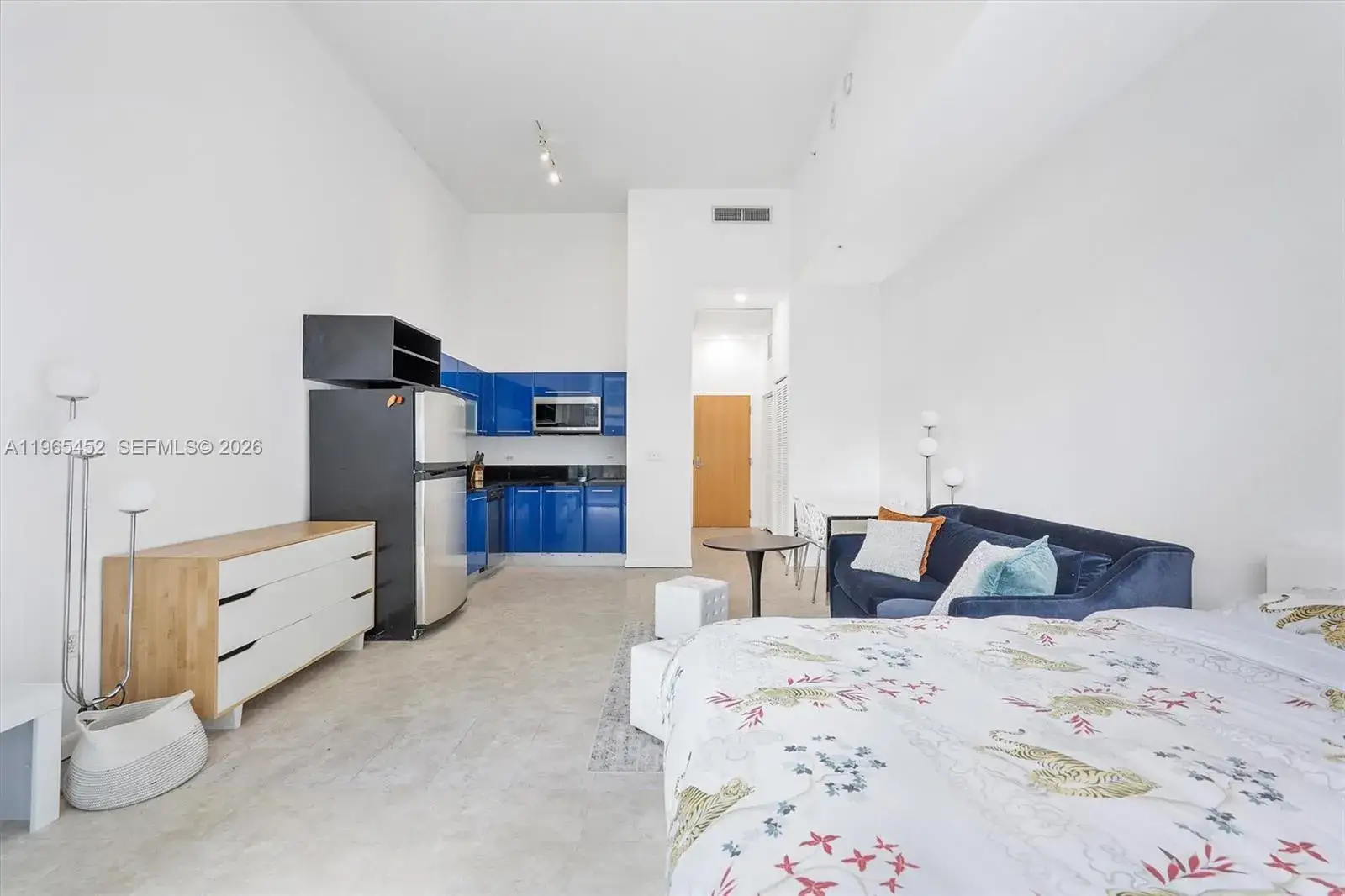 1 bath Residential Lease for rent at 253 NE 2nd St # 223, Miami FL 33132