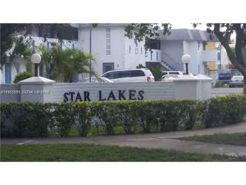 2 bedroom 2 bath Residential Lease for rent at 300 NE 191st St # 212, Miami FL 33179