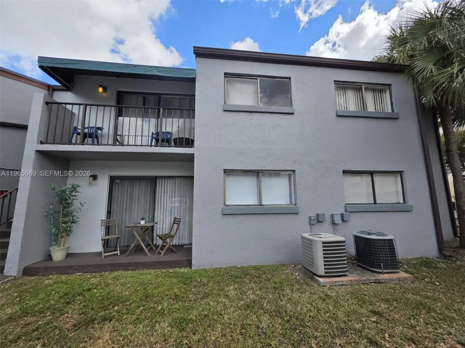 3 bedroom 2 bath Residential for sale at 7421 SW 152nd Ave # 101, Miami FL 33193