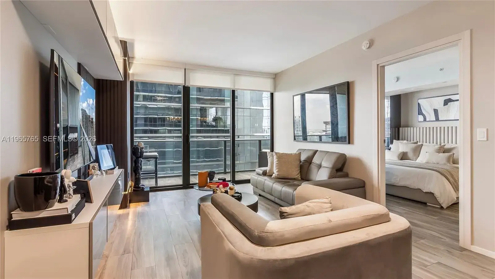 1 bedroom 2 bath Residential for sale at 801 S Miami Ave # 4407, Miami FL 33130