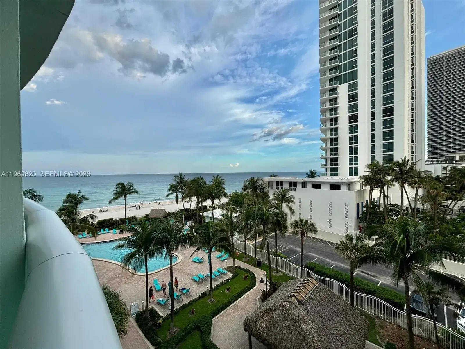 1 bedroom 1 bath Residential Lease for rent at 3901 S Ocean Dr # 5H, Hollywood FL 33019