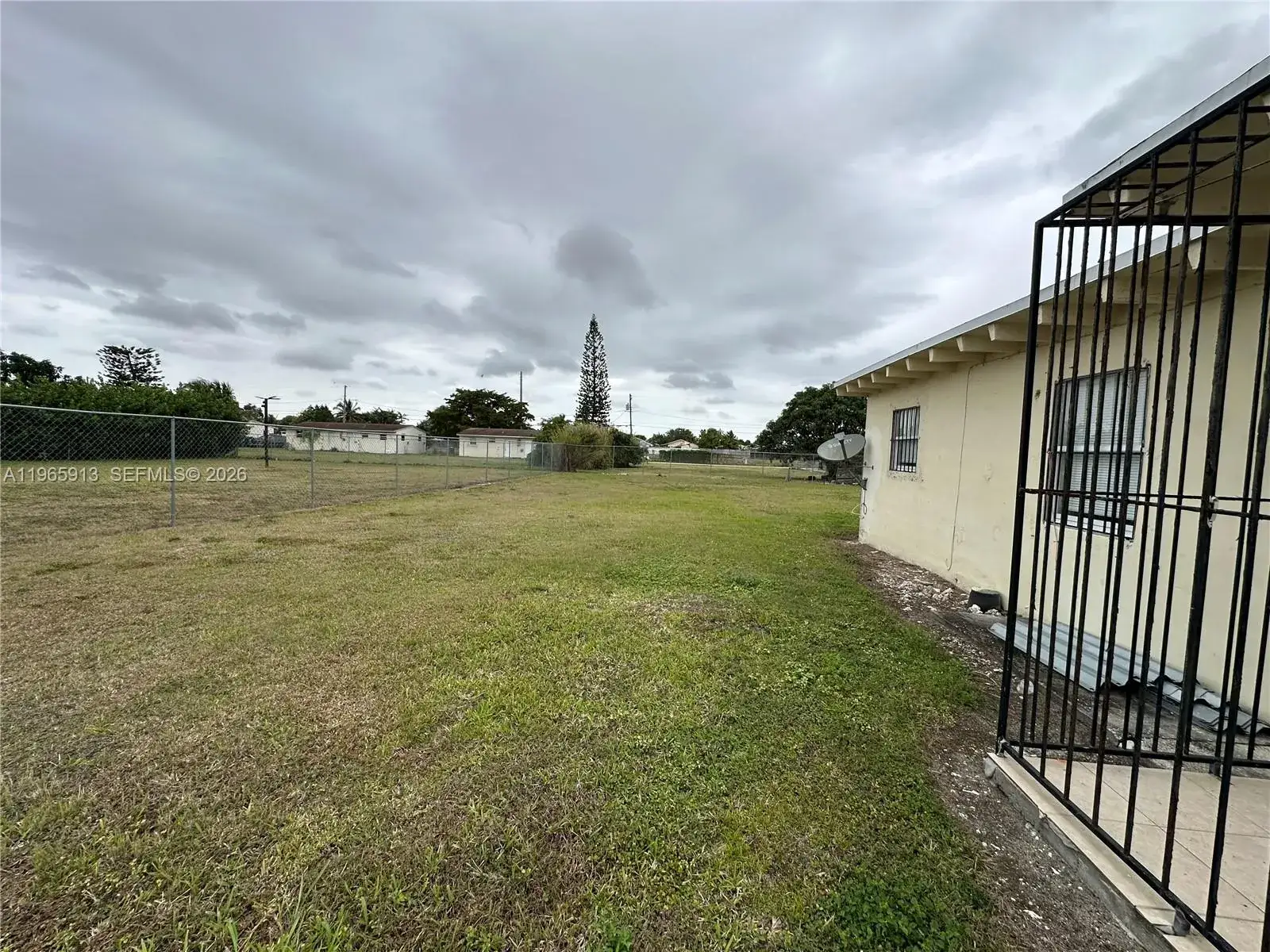 Residential Income for sale at 11815 SW 213th St, Miami FL 33177