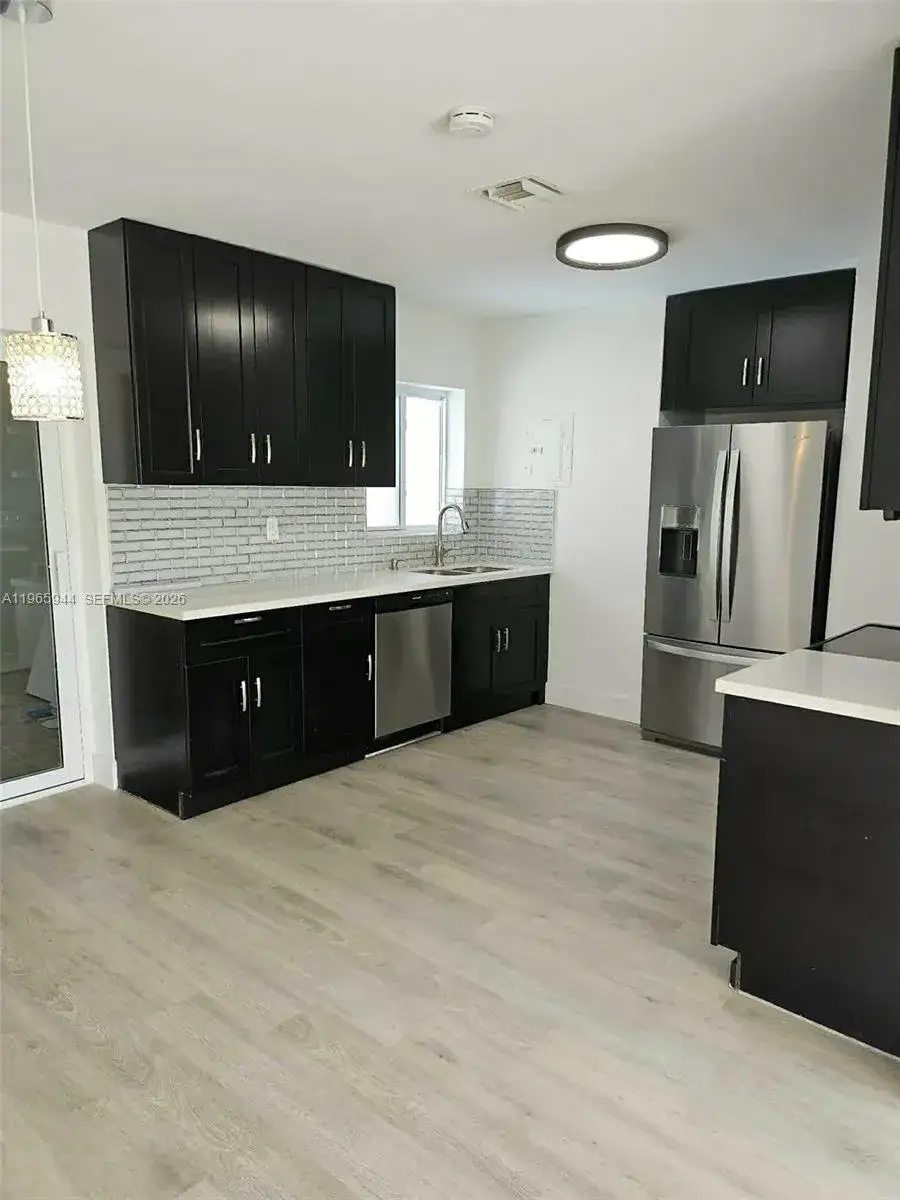 5 bedroom 3 bath Residential for sale at 919 NW 13th St, Fort Lauderdale FL 33311