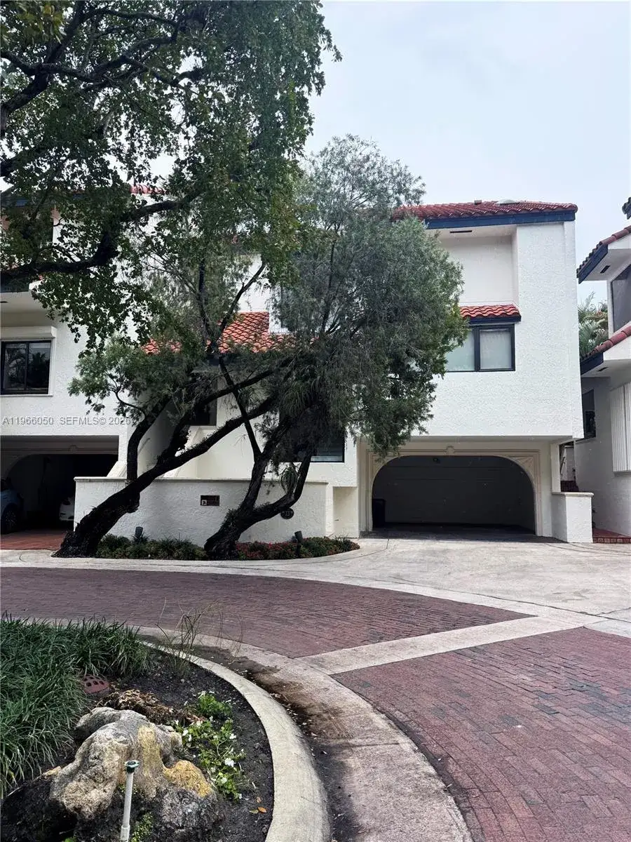 5 bedroom 5 bath Residential for sale at 2000 S Bayshore Drive # 13, Miami FL 33133