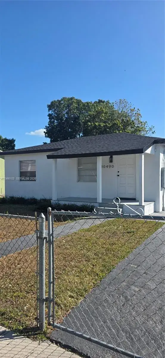 2 bedroom 1 bath Residential Lease for rent at 10490 SW 173rd Ter # 1, Miami FL 33157