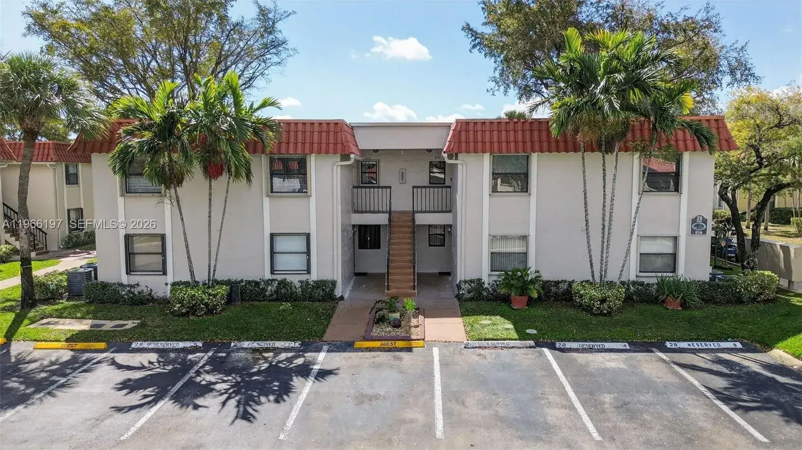 3 bedroom 2 bath Residential for sale at 9730 Hammocks Blvd # 28, Miami FL 33196