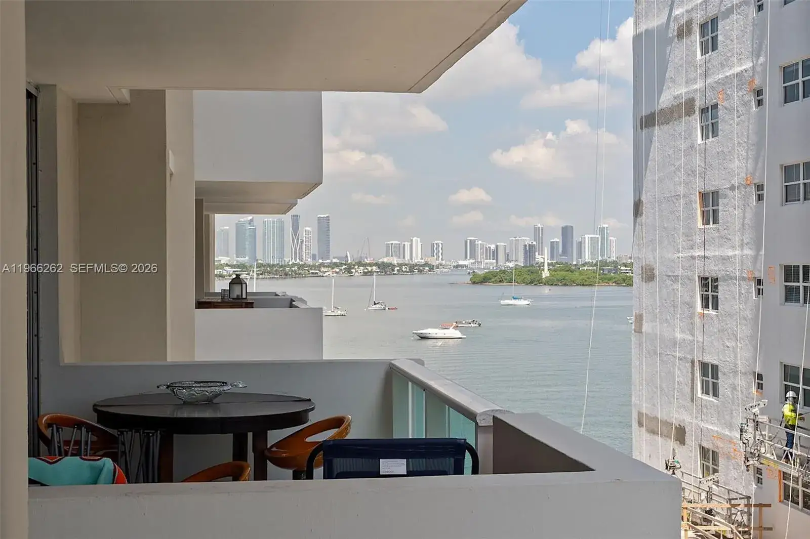 1 bedroom 1 bath Residential for sale at 1200 West Ave # 521, Miami Beach FL 33139