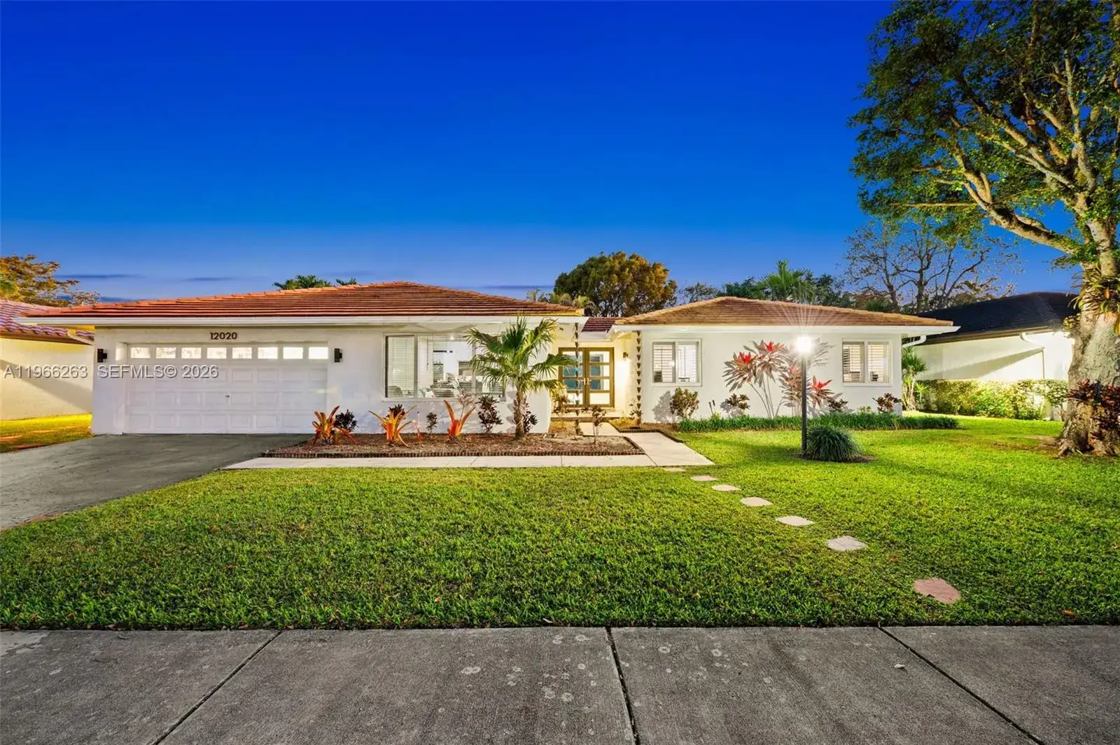 3 bedroom 2 bath Residential Lease for rent at 12020 SW 93rd St, Miami FL 33186