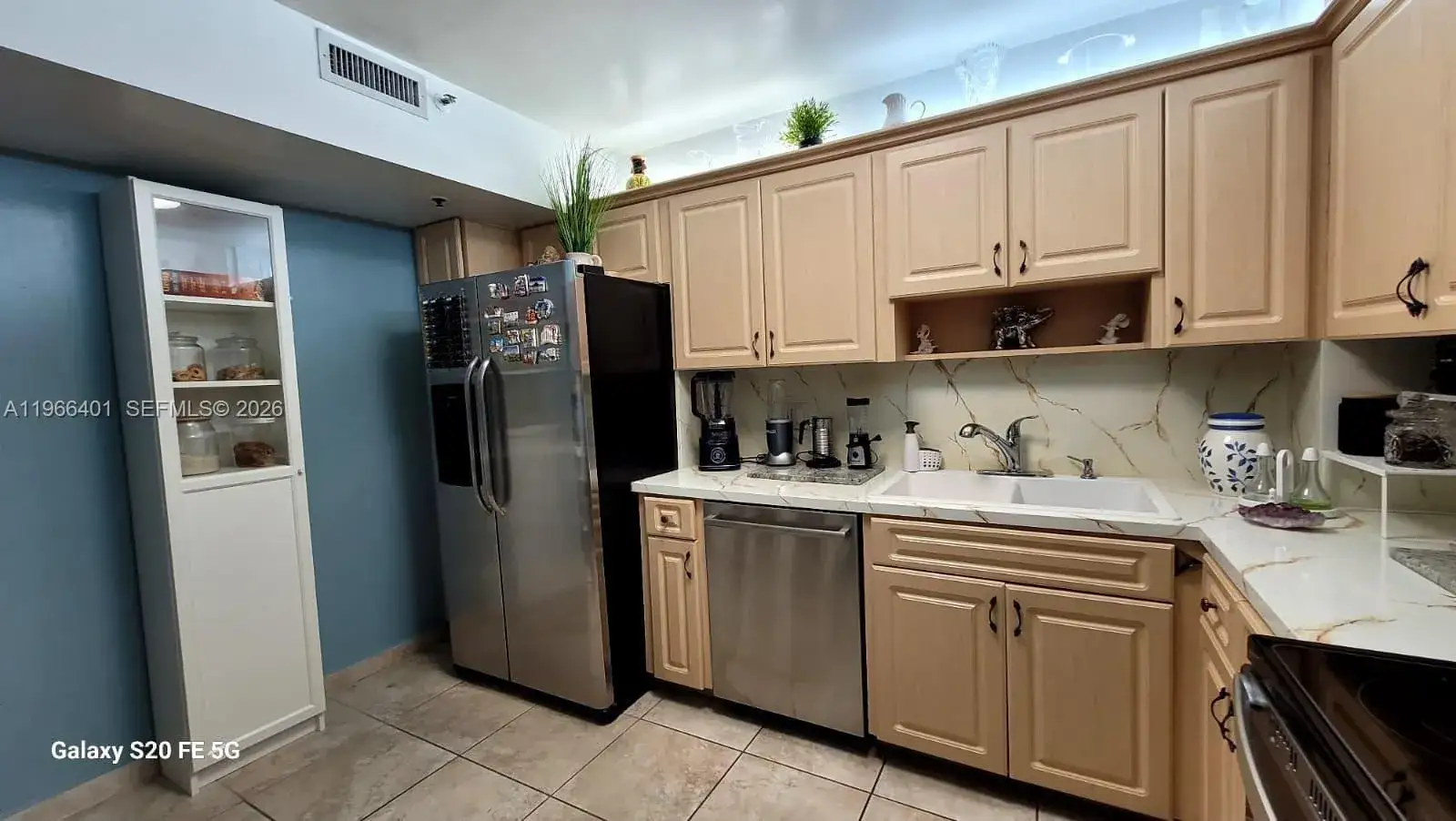 2 bedroom 2 bath Residential for sale at 4001 Hillcrest Dr # 705, Hollywood FL 33021