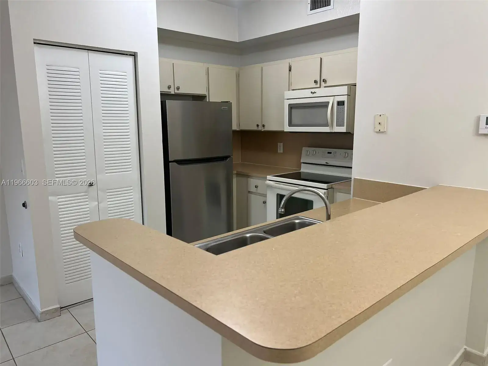 2 bedroom 2 bath Residential for sale at 7220 NW 114th Ave # 307, Doral FL 33178