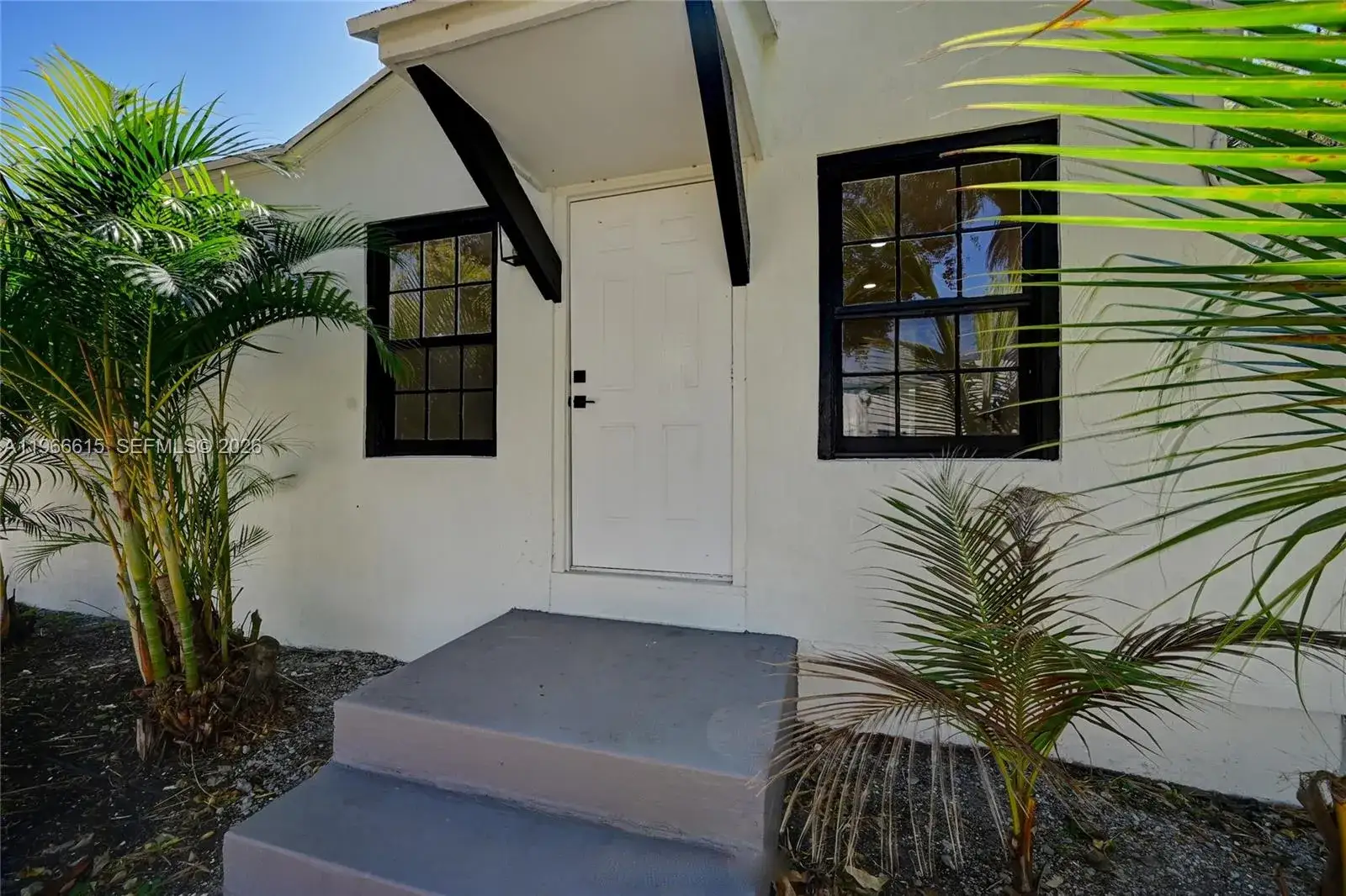 3 bedroom 2 bath Residential for sale at 816 Tuscaloosa St, West Palm Beach FL 33405