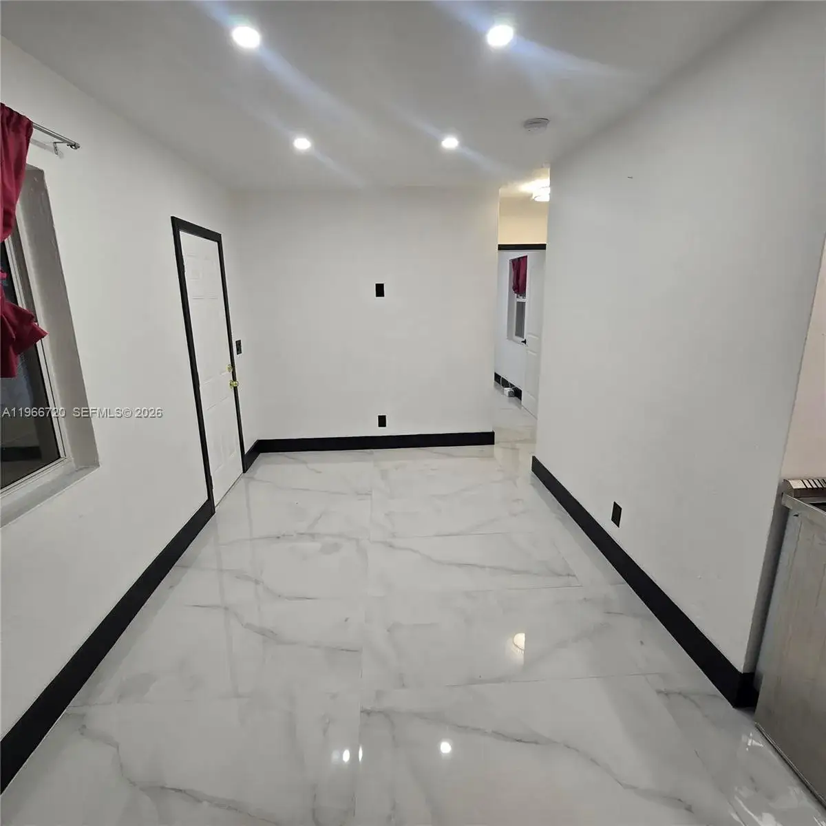 1 bedroom 1 bath Residential Lease for rent at 77 NW 51st St Rear, Miami FL 33127