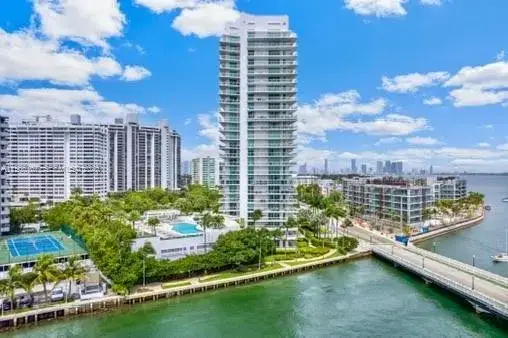 2 bedroom 2 bath Residential for sale at 10 Venetian Way # 501, Miami Beach FL 33139